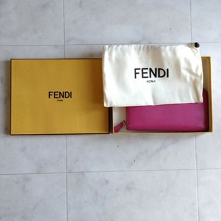 フェンディ(FENDI)のFENDI　長財布(財布)