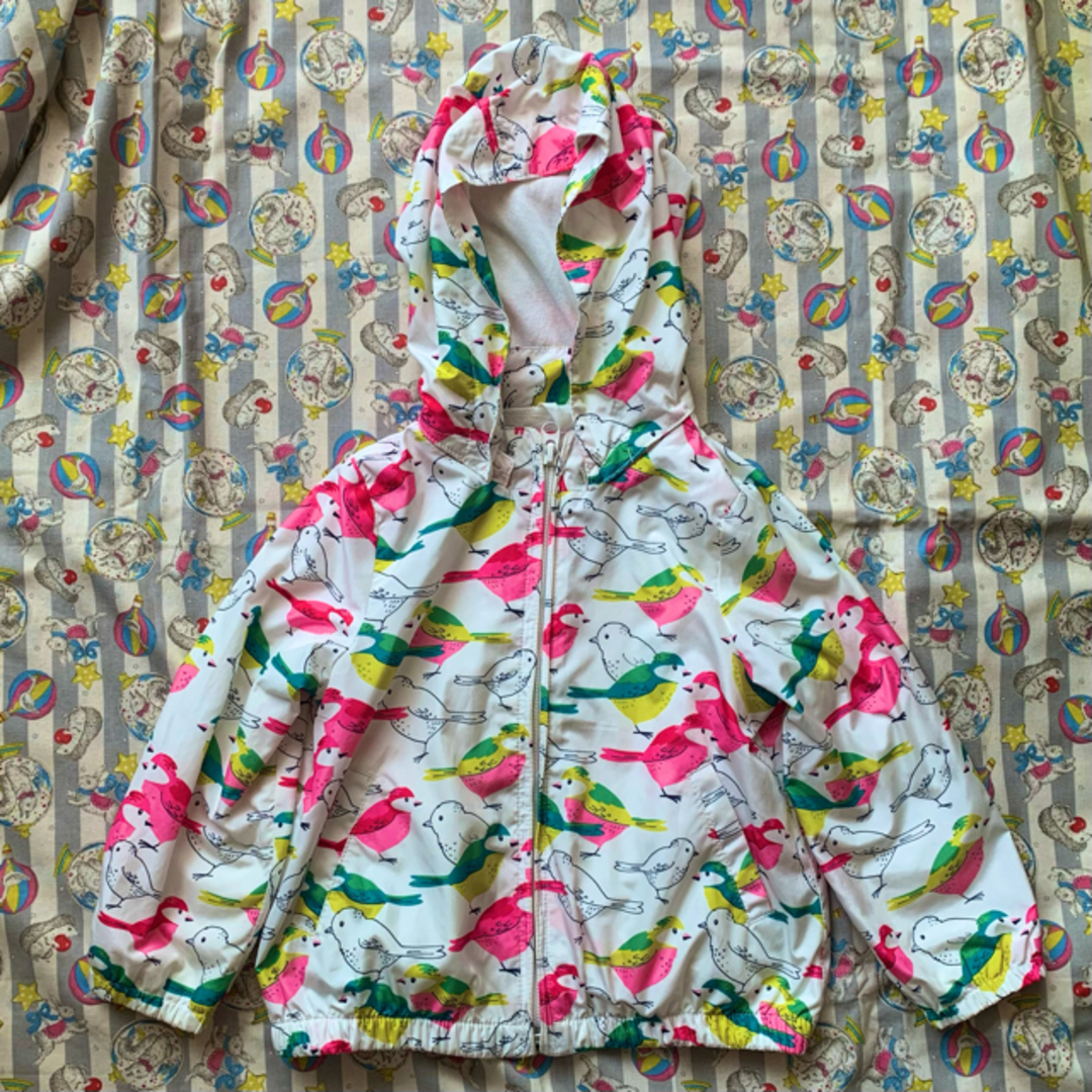 babyGAP(ベビーギャップ)の鳥柄ブルゾン キッズ/ベビー/マタニティのキッズ服女の子用(90cm~)(ジャケット/上着)の商品写真