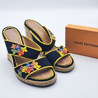 ルイヴィトン(LOUIS VUITTON)のルイヴィトン【美品】フラワーモチーフサンダル35  1/2ウェッジソール(サンダル)