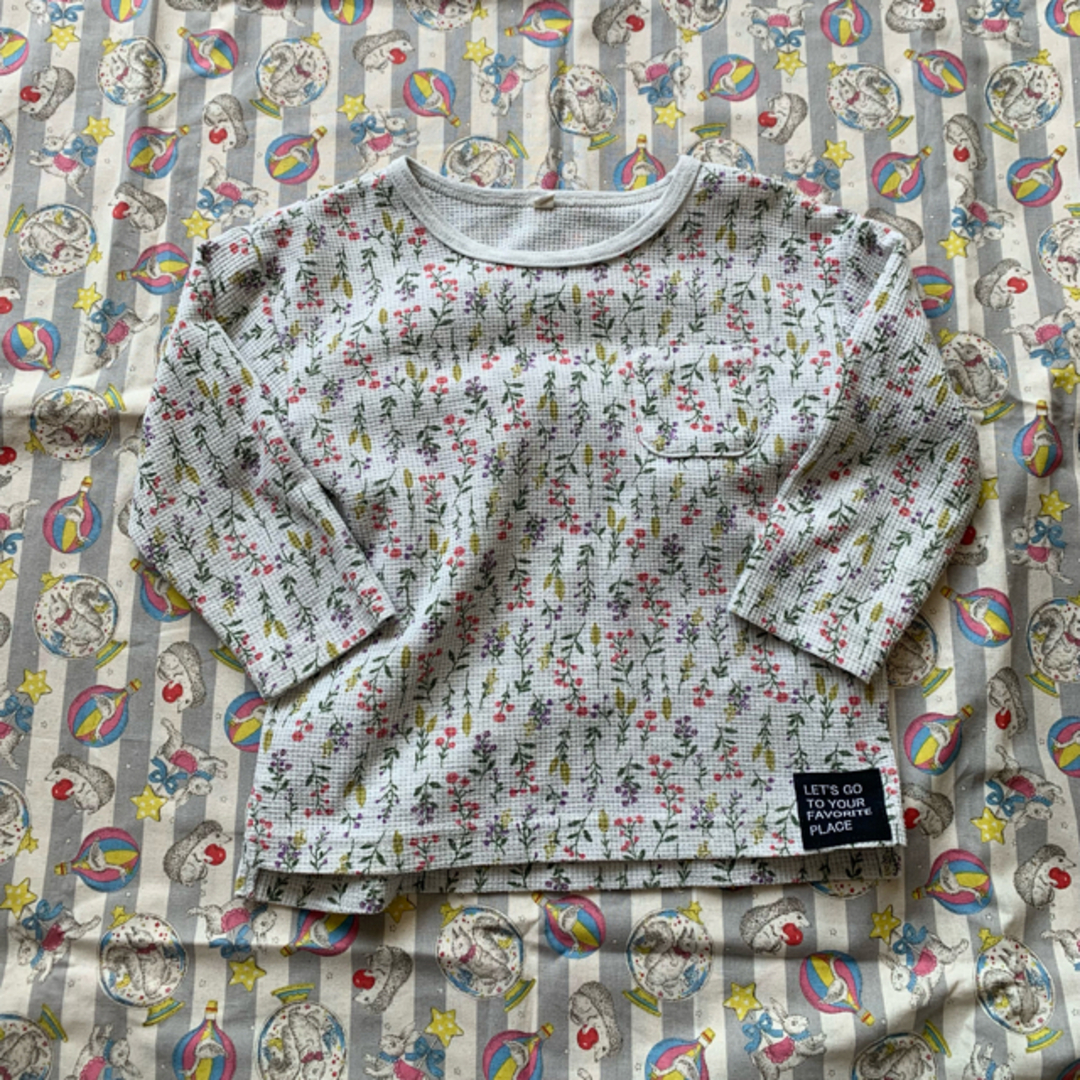 babyGAP(ベビーギャップ)の春〜夏服3点セット キッズ/ベビー/マタニティのキッズ服女の子用(90cm~)(Tシャツ/カットソー)の商品写真