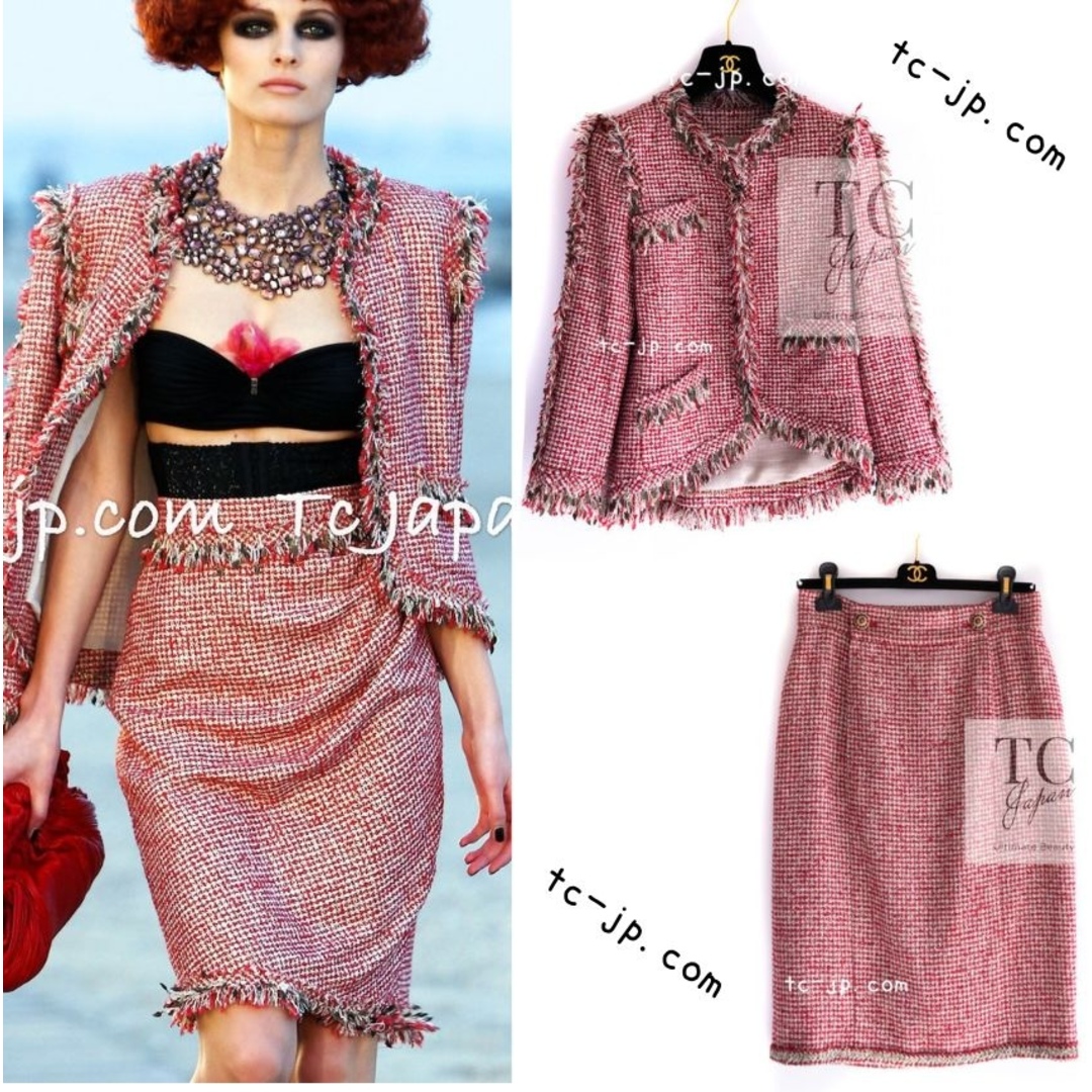 CHANEL - シャネル スーツ CHANEL レッド 赤 メタリック CHANEL - シャネル スーツ CHANEL レッド 赤 メタリック