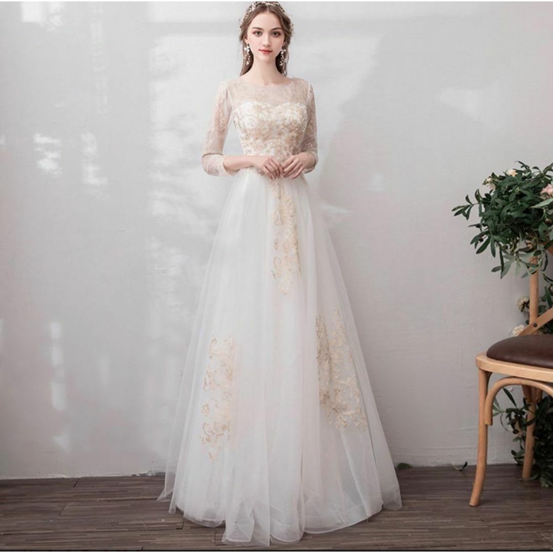 ライトウェディングドレス✨　結婚式　レディース　ホワイト　レトロ　ドレス　花柄 レディースのフォーマル/ドレス(ウェディングドレス)の商品写真