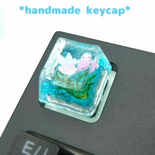 自作キーキャップ　桜色の金魚②　キートップ　金魚鉢　keycap　クリアカラー(PC周辺機器)