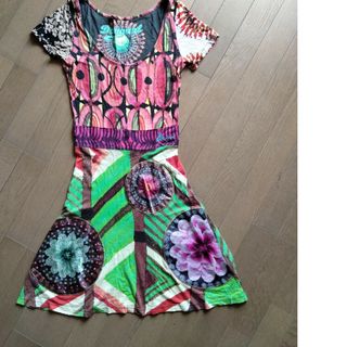 デシグアル(DESIGUAL)のデシグアルワンピース　サイズS(ひざ丈ワンピース)