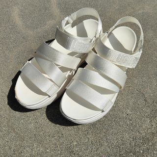 UGG - 【アグ】UGG LA SHORES ショアーズ サンダル 25cm