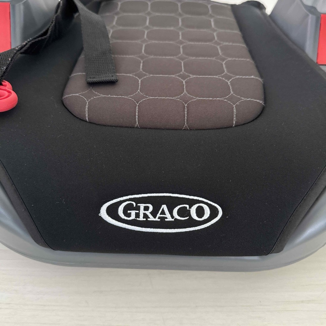 Greco(グレコ)のグレコ　ジュニアシート GRACO　チャイルドシート キッズ/ベビー/マタニティの外出/移動用品(自動車用チャイルドシート本体)の商品写真