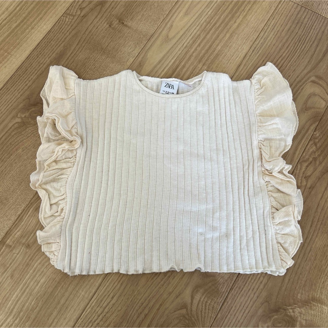 ZARA(ザラ)のZARAセットアップ キッズ/ベビー/マタニティのキッズ服女の子用(90cm~)(Tシャツ/カットソー)の商品写真