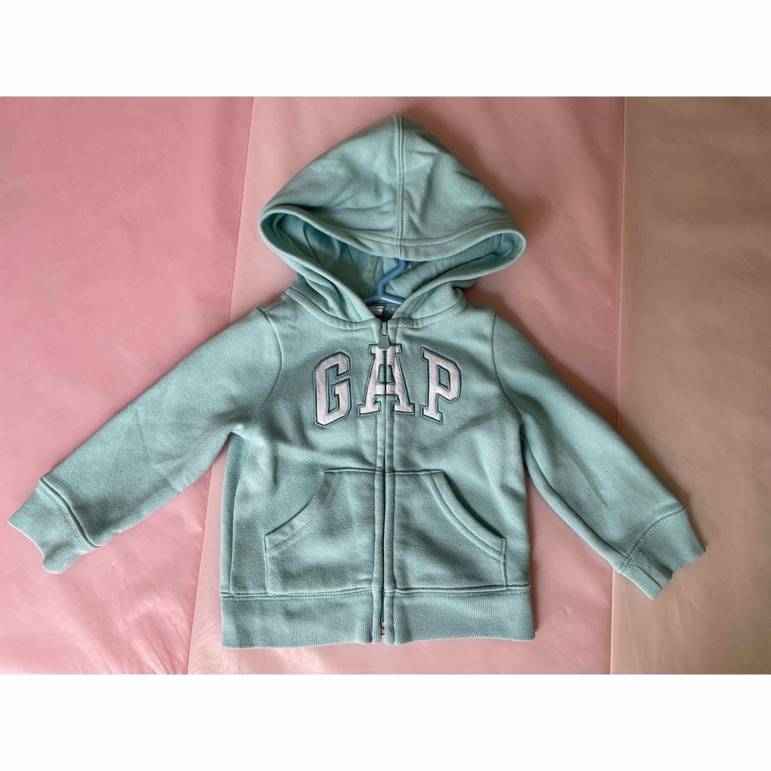 GAPパーカー キッズ/ベビー/マタニティのベビー服(~85cm)(トレーナー)の商品写真