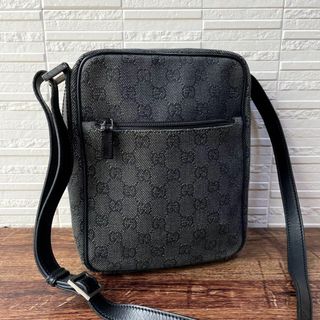 グッチ(Gucci)のグッチ GG キャンバス×レザー ショルダー バッグ ポシェット グレー 黒(ショルダーバッグ)