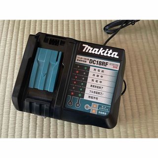 マキタ(Makita)のマキタ 14.4V/18Vリチウムイオンバッテリ用急速充電器(DC18RF)(その他)