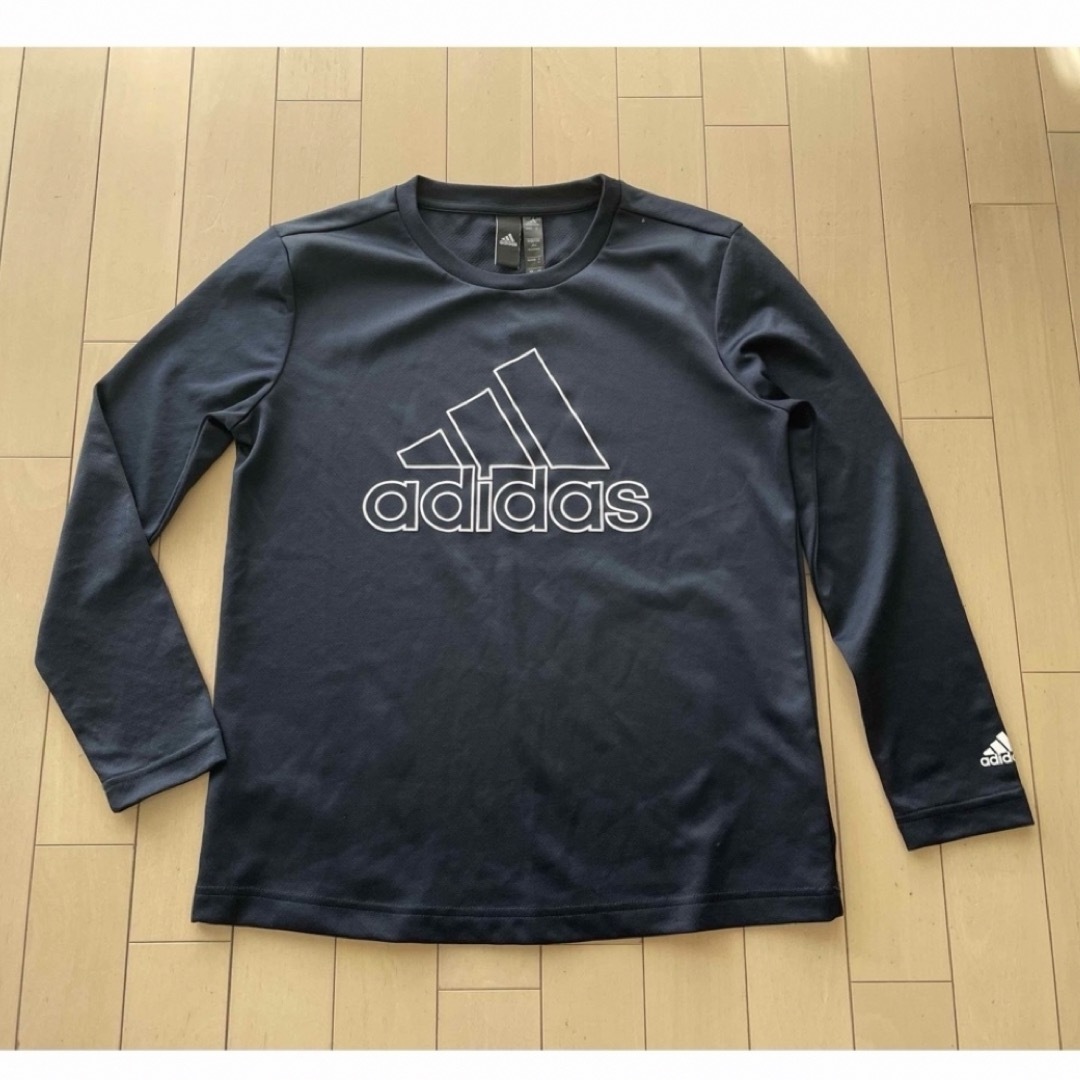 adidas(アディダス)のアディダス　キッズ（160）Tシャツ　3枚セット キッズ/ベビー/マタニティのキッズ服男の子用(90cm~)(Tシャツ/カットソー)の商品写真