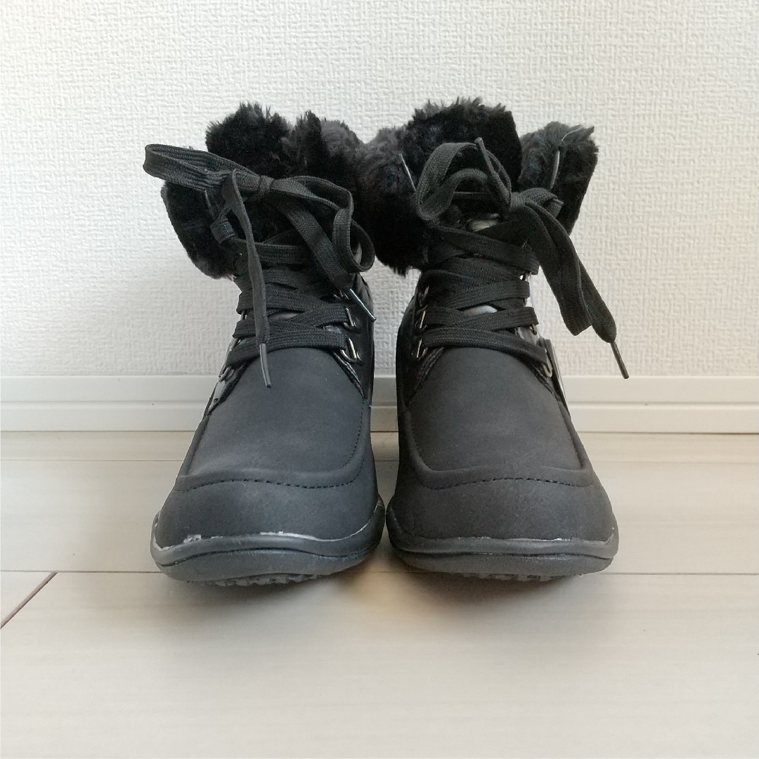 （588）ELLE SPORT ブラック ショートブーツ（24.5cm） レディースの靴/シューズ(ブーツ)の商品写真
