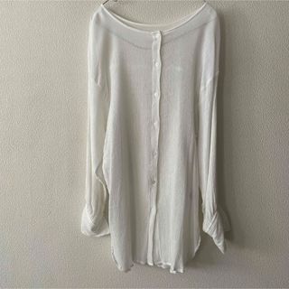 ミスティウーマン(mysty woman)のミスティウーマン　しわ加工　白　ロングシャツ　ロングブラウス(シャツ/ブラウス(長袖/七分))