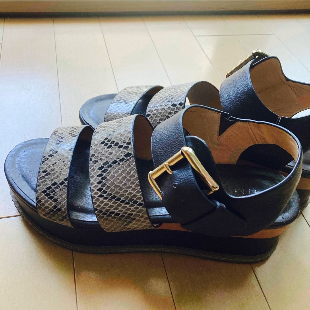 卑弥呼(ヒミコ)の卑弥呼 厚底サンダル  美品 レディースの靴/シューズ(サンダル)の商品写真