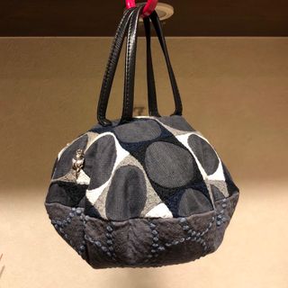 ミナペルホネン(mina perhonen)のミナペルホネン  pizza bag「pallo×tambourine」φ25㎝(ハンドバッグ)