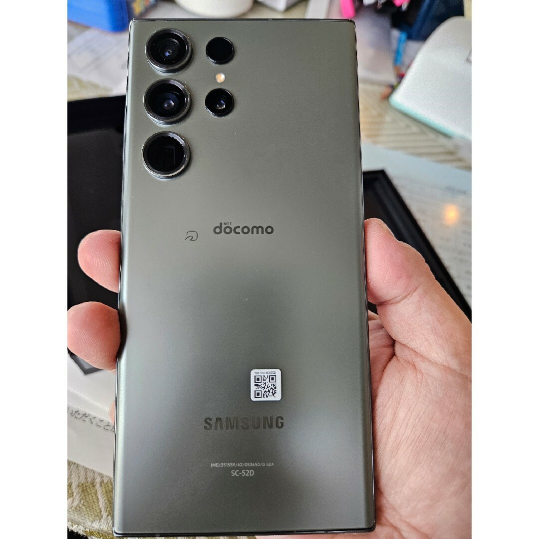 Galaxy(ギャラクシー)のGalaxy S23 Ultra GREEN 256GB docomo スマホ/家電/カメラのスマートフォン/携帯電話(スマートフォン本体)の商品写真