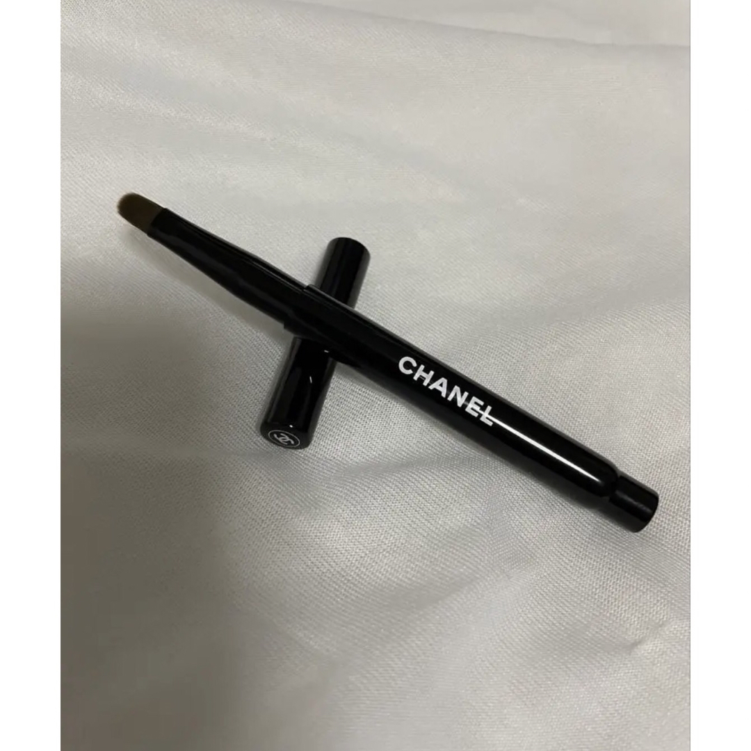 CHANEL(シャネル)のCHANEL パンソーレーヴル リップブラシ シャネル コスメ/美容のメイク道具/ケアグッズ(ブラシ・チップ)の商品写真