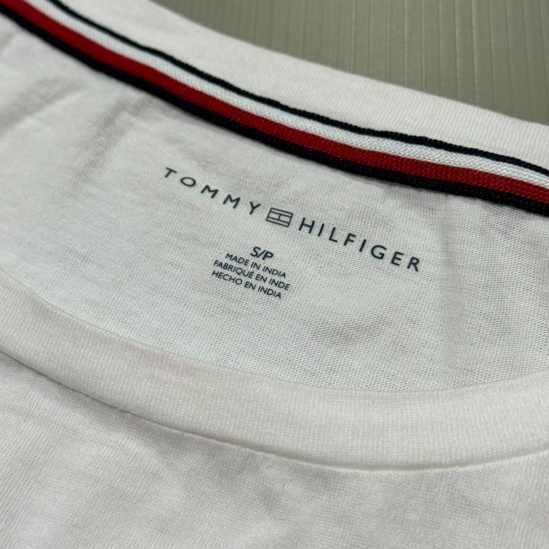 TOMMY HILFIGER(トミーヒルフィガー)の【新品未使用】TOMMY HILFIGER 自由の女神 Tシャツ 国旗 Sサイズ レディースのトップス(Tシャツ(半袖/袖なし))の商品写真