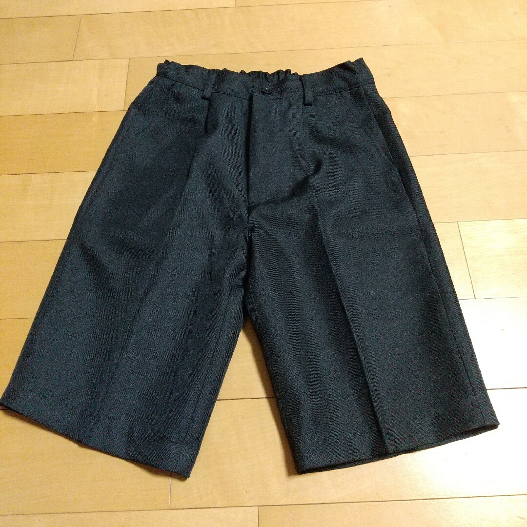 130サイズ 子供ハーフパンツ キッズ/ベビー/マタニティのキッズ服男の子用(90cm~)(パンツ/スパッツ)の商品写真