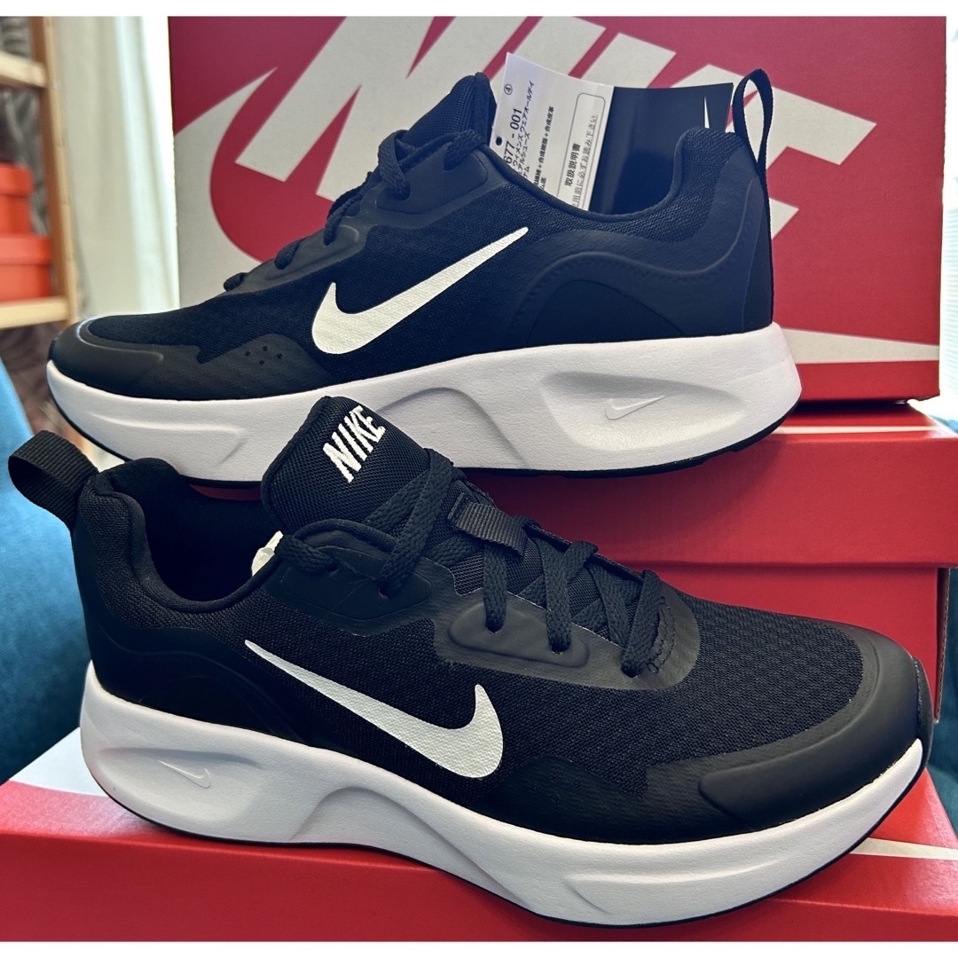 NIKE(ナイキ)のNIKEスニーカー レディース 厚底スニーカーランニング 24cm レディースの靴/シューズ(スニーカー)の商品写真