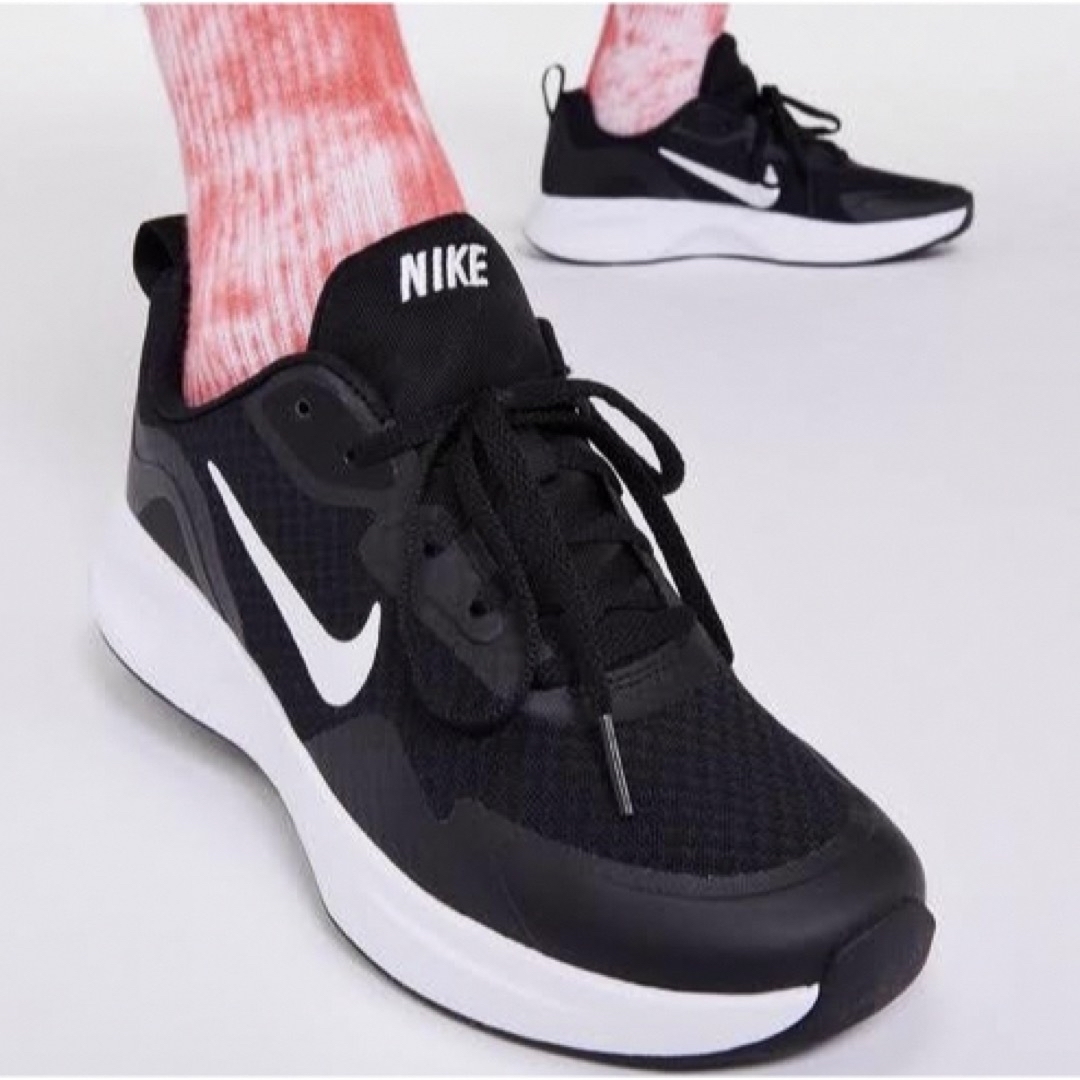 NIKE(ナイキ)のNIKEスニーカー レディース 厚底スニーカーランニング 24cm レディースの靴/シューズ(スニーカー)の商品写真