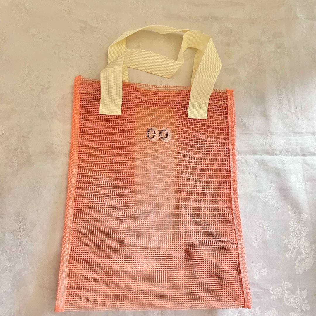 メッシュバッグ　トートバッグ　メッシュトート　ピンク　韓国　目玉　ビーチバッグ レディースのバッグ(トートバッグ)の商品写真