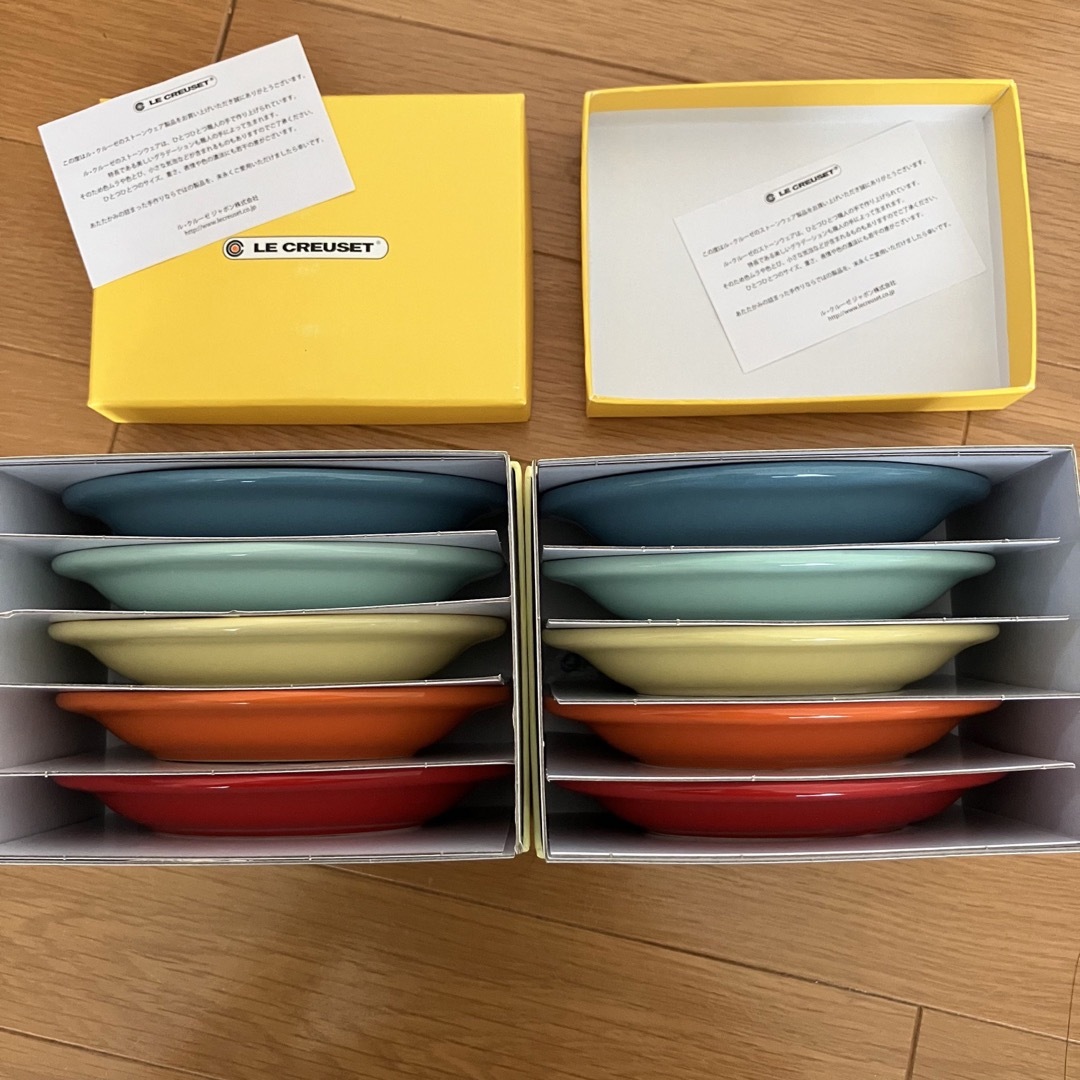 LE CREUSET(ルクルーゼ)のル・クルーゼ　ミニオーバルプレート　10枚セット インテリア/住まい/日用品のキッチン/食器(食器)の商品写真