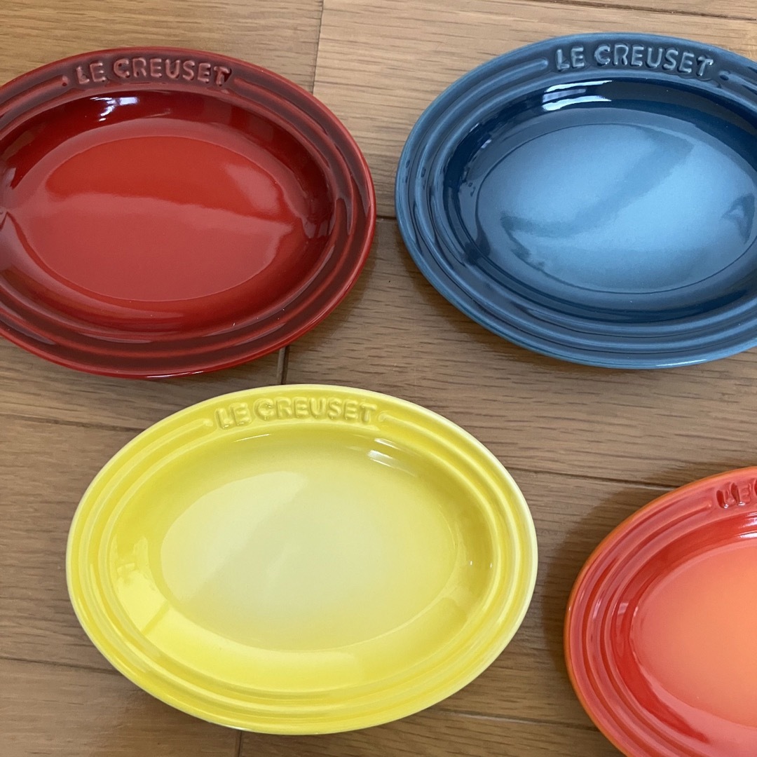 LE CREUSET(ルクルーゼ)のル・クルーゼ　ミニオーバルプレート　10枚セット インテリア/住まい/日用品のキッチン/食器(食器)の商品写真