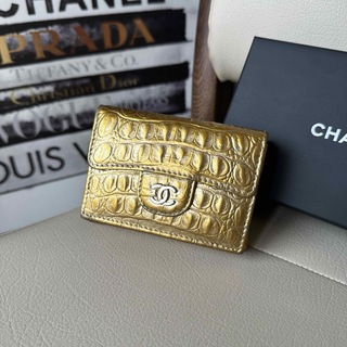 シャネル(CHANEL)のCHANEL 2019-2020AW限定　メタリックゴールド　クロコ　折り財布(財布)