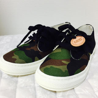 ビームス(BEAMS)のB: by BEAMS buddy スニーカー  22.5cm(スニーカー)