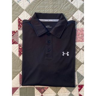 アンダーアーマー(UNDER ARMOUR)の★美品★キッズ/ユニセックスUNDERARMOUR半袖ポロシャツBLK(ブラウス)