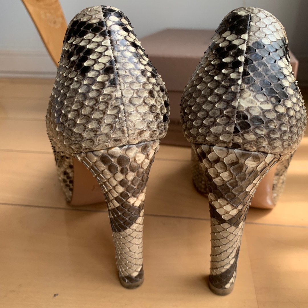 Gianvito Rossi(ジャンヴィットロッシ)のGianvito Rossi パイソン　オープントゥパンプス レディースの靴/シューズ(ハイヒール/パンプス)の商品写真