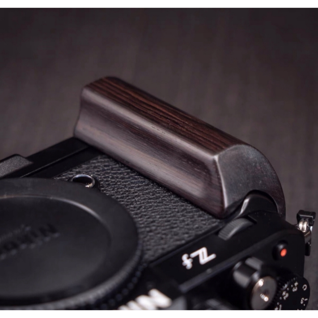 Nikon ニコン ZF zf用ハンドグリップと指置きパッドの通販 by Nikon ニコン ZF zf用ハンドグリップと指置きパッドの通販 by