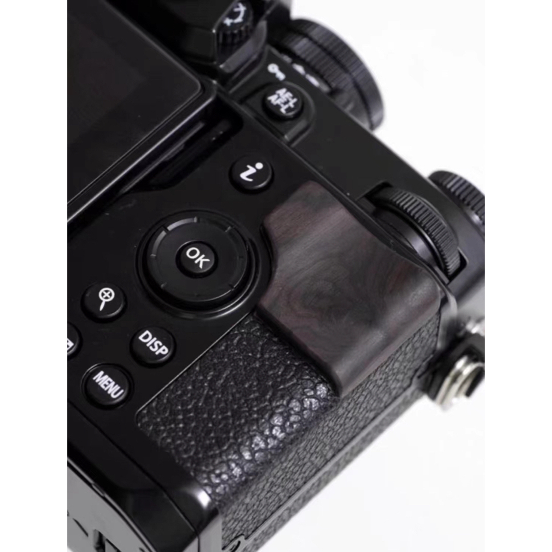 Nikon ニコン ZF zf用ハンドグリップと指置きパッドの通販 by Nikon ニコン ZF zf用ハンドグリップと指置きパッドの通販 by
