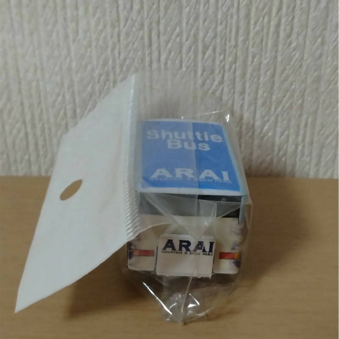 チョロQ(チョロキュー)のQ20 チョロQ Shuttle Bus ARAI シャトルバス アライ エンタメ/ホビーのおもちゃ/ぬいぐるみ(ミニカー)の商品写真