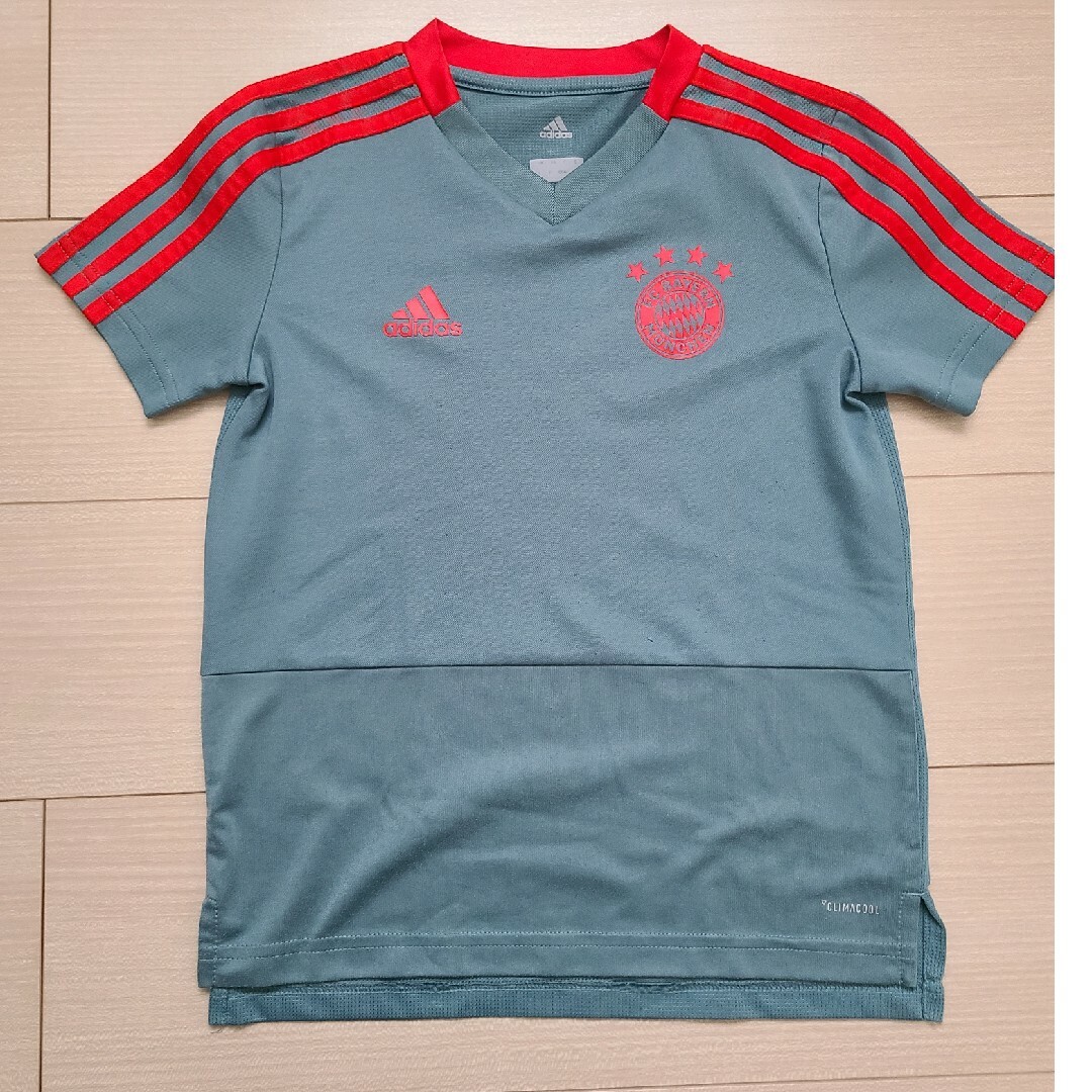 adidas(アディダス)のドイツ代表&バイエルンミュンヘン　レプリカTシャツ　キッズ スポーツ/アウトドアのサッカー/フットサル(ウェア)の商品写真