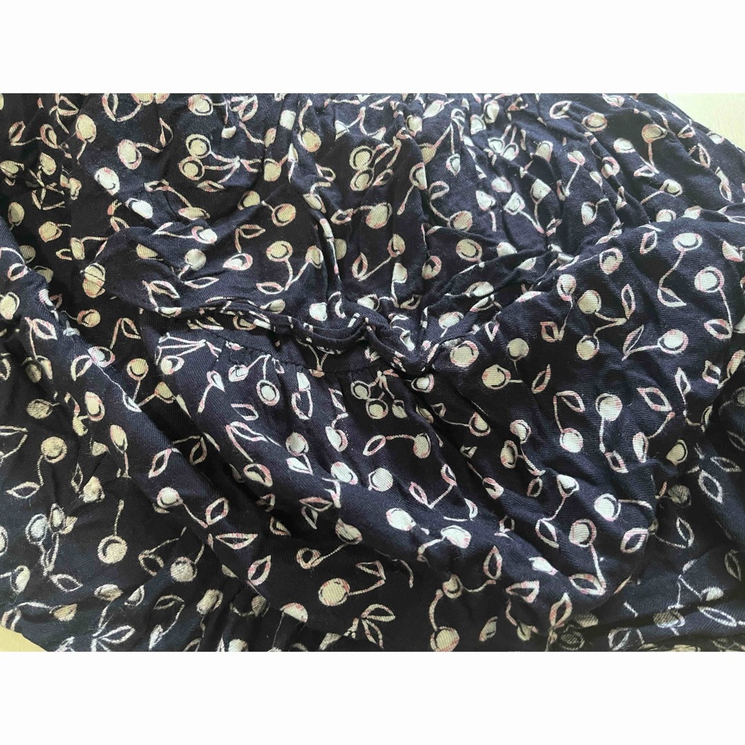 Bonpoint(ボンポワン)のボンポワン　チェリー柄スカート キッズ/ベビー/マタニティのキッズ服女の子用(90cm~)(スカート)の商品写真