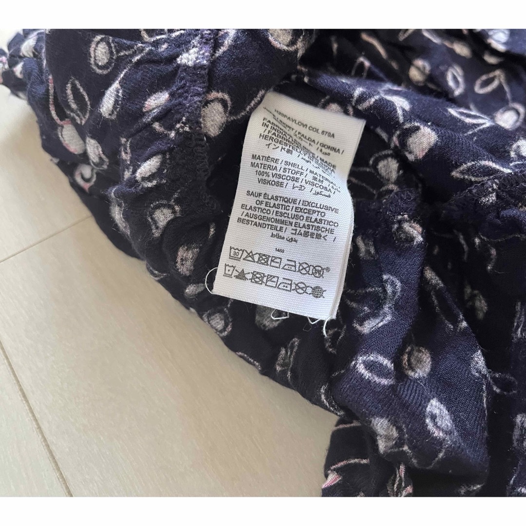 Bonpoint(ボンポワン)のボンポワン　チェリー柄スカート キッズ/ベビー/マタニティのキッズ服女の子用(90cm~)(スカート)の商品写真