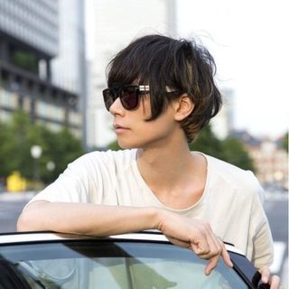 トムフォードアイウェア(TOM FORD EYEWEAR)の川上洋平さん着　トムフォード　サングラス(サングラス/メガネ)