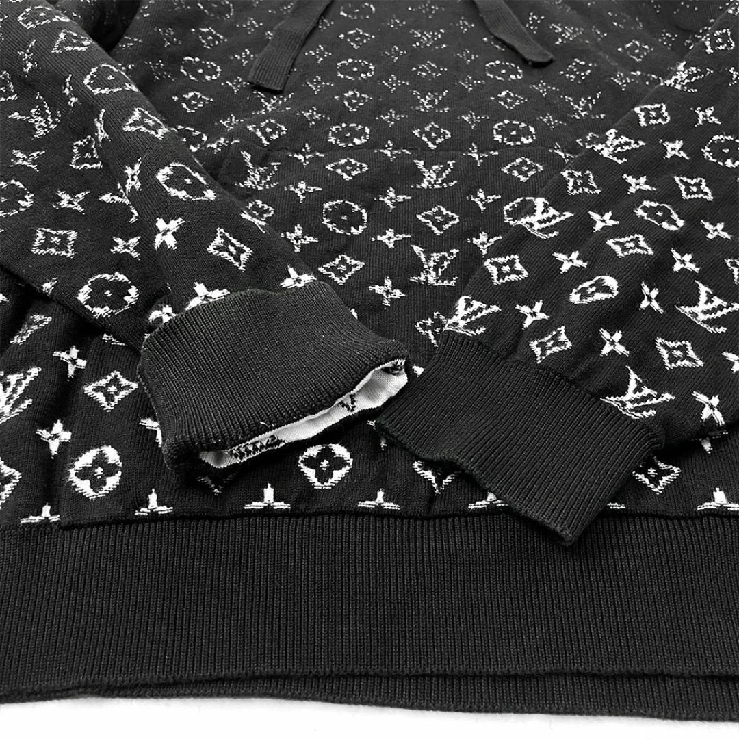 LOUIS VUITTON(ルイヴィトン)のLOUIS VUITTON モノグラム グラディエント 総柄 パーカー 黒 XL メンズのトップス(パーカー)の商品写真