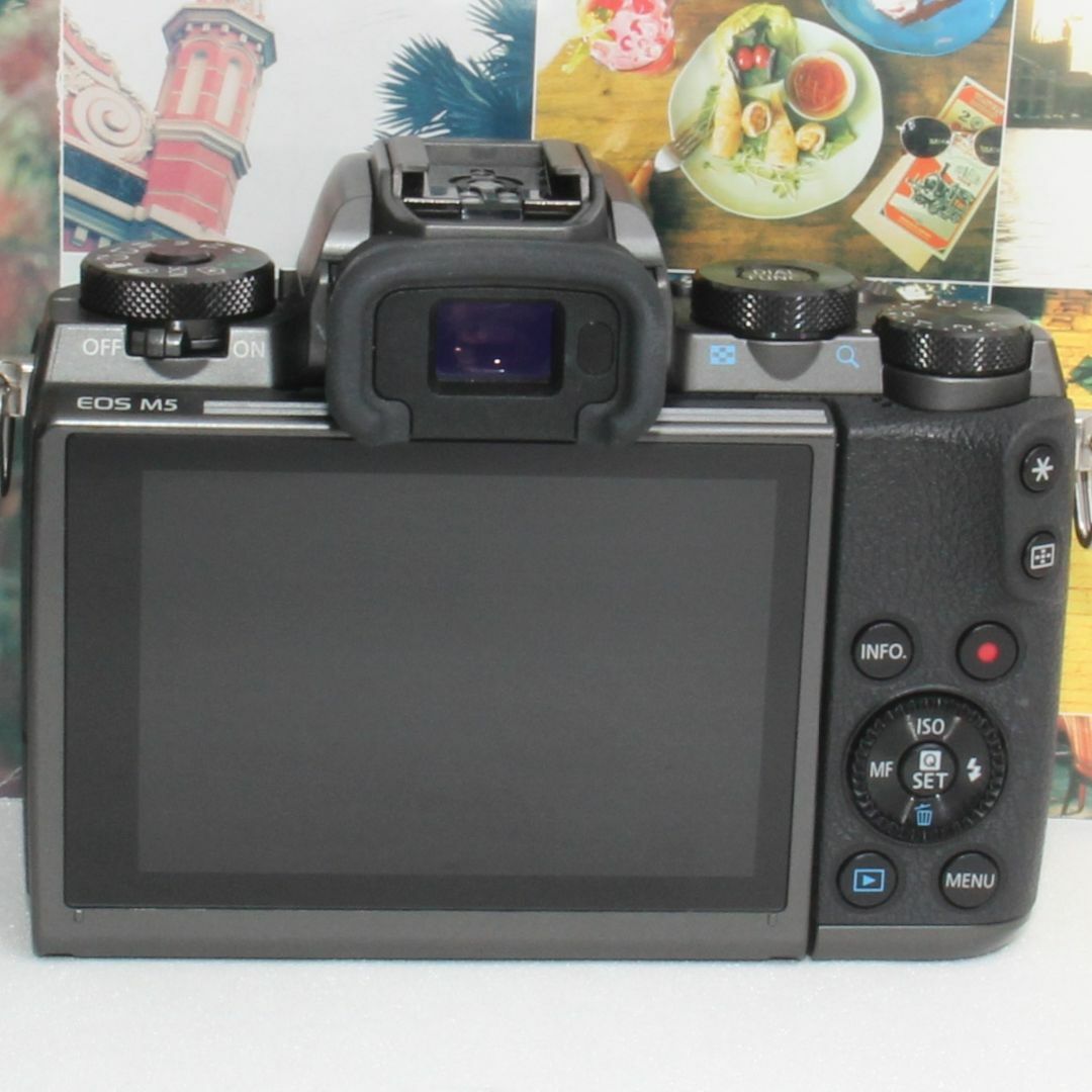 Canon(キヤノン)の❤️予備バッテリー付き❤️キヤノン EOS M5 超望遠トリプルレンズ❤️ スマホ/家電/カメラのカメラ(デジタル一眼)の商品写真