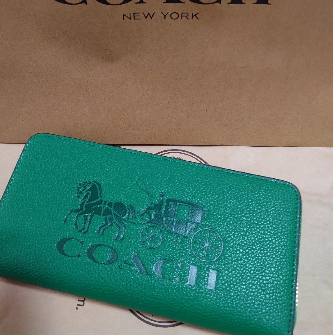 COACH(コーチ)のCOACH　長財布　新品　未使用 レディースのファッション小物(財布)の商品写真