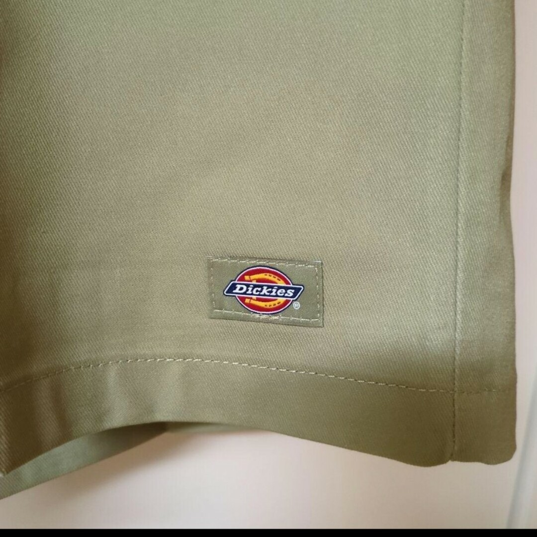 Dickies(ディッキーズ)の新品 38 KH ハーフパンツ ディッキーズ カーキ メンズのパンツ(ショートパンツ)の商品写真