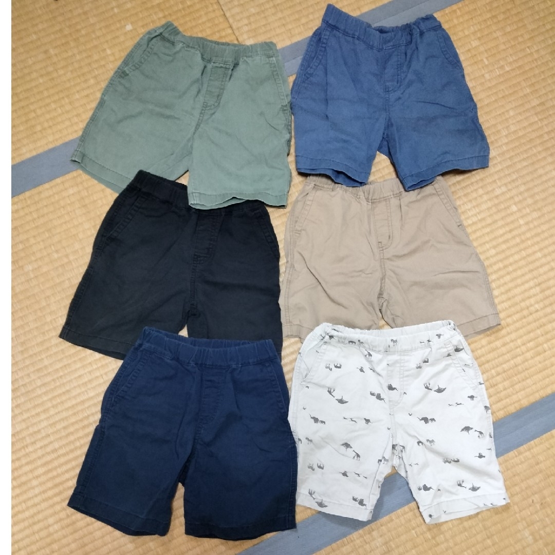 UNIQLO(ユニクロ)のユニクロ　110 ハーフパンツ　半ズボン　ショートパンツまとめ売り キッズ/ベビー/マタニティのキッズ服男の子用(90cm~)(パンツ/スパッツ)の商品写真