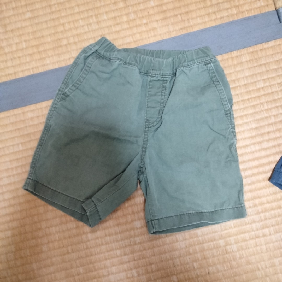 UNIQLO(ユニクロ)のユニクロ　110 ハーフパンツ　半ズボン　ショートパンツまとめ売り キッズ/ベビー/マタニティのキッズ服男の子用(90cm~)(パンツ/スパッツ)の商品写真