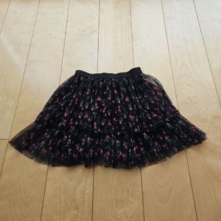 ザラキッズ(ZARA KIDS)の【ZARA　Kids】お花柄　シアープリーツスカート(size10　140cm)(スカート)