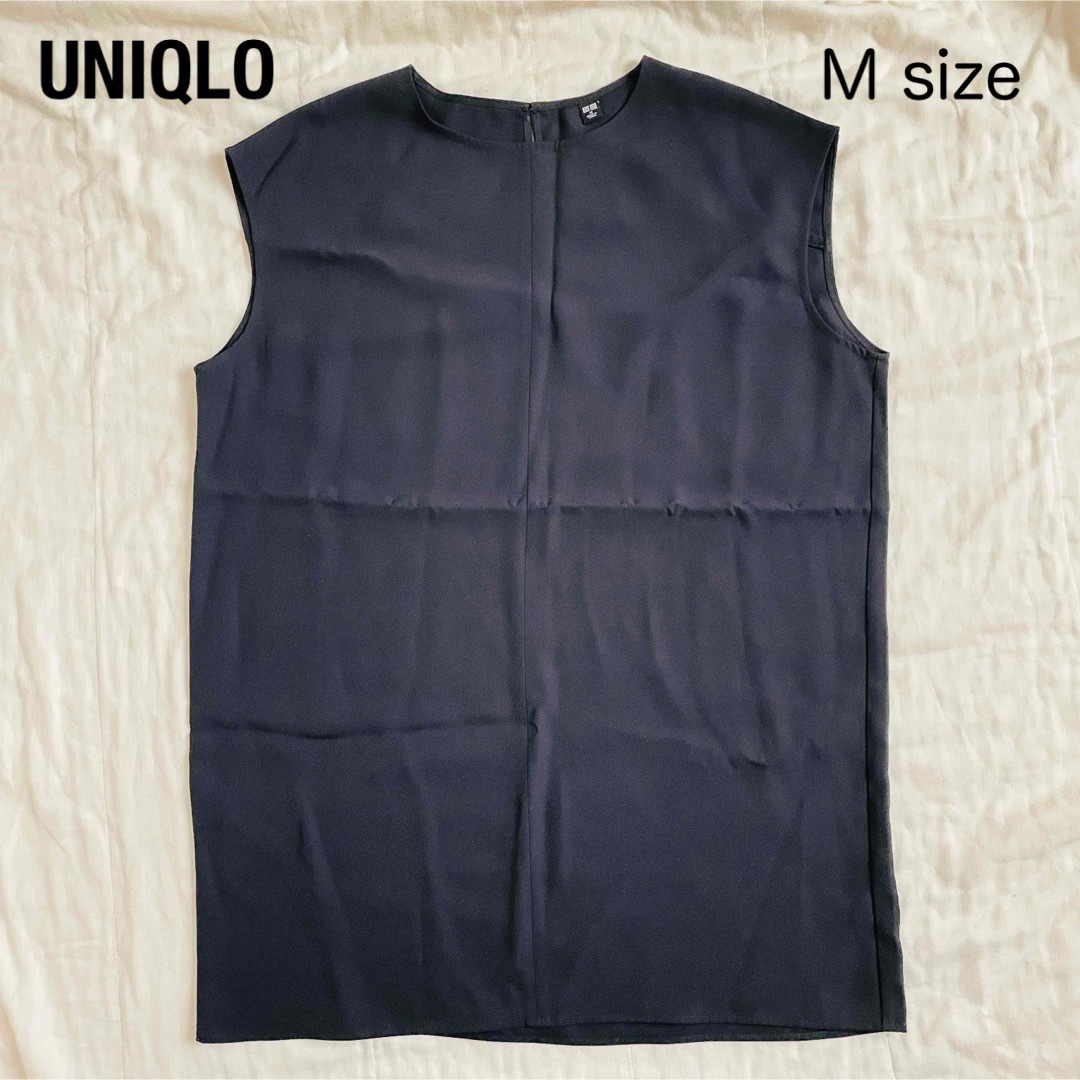 UNIQLO(ユニクロ)のユニクロ ノースリーブ タンクトップ 黒 M レディース レディースのトップス(タンクトップ)の商品写真