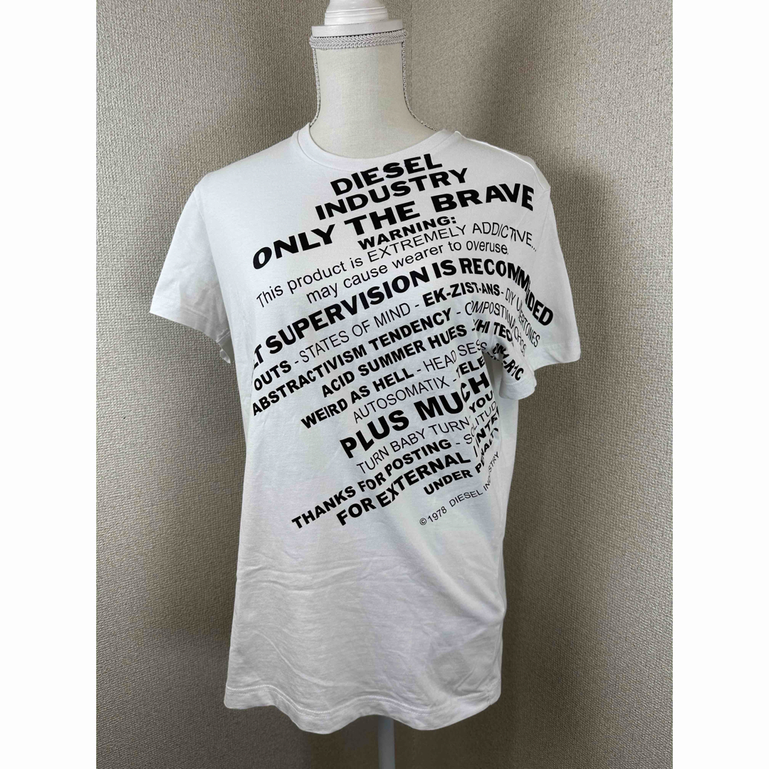 DIESEL(ディーゼル)のDIESEL Tシャツ M レディースのトップス(Tシャツ(半袖/袖なし))の商品写真