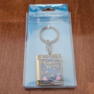 ディズニー(Disney)のディズニー ファンタジースプリングス キーチェーン ルーペ付(キャラクターグッズ)