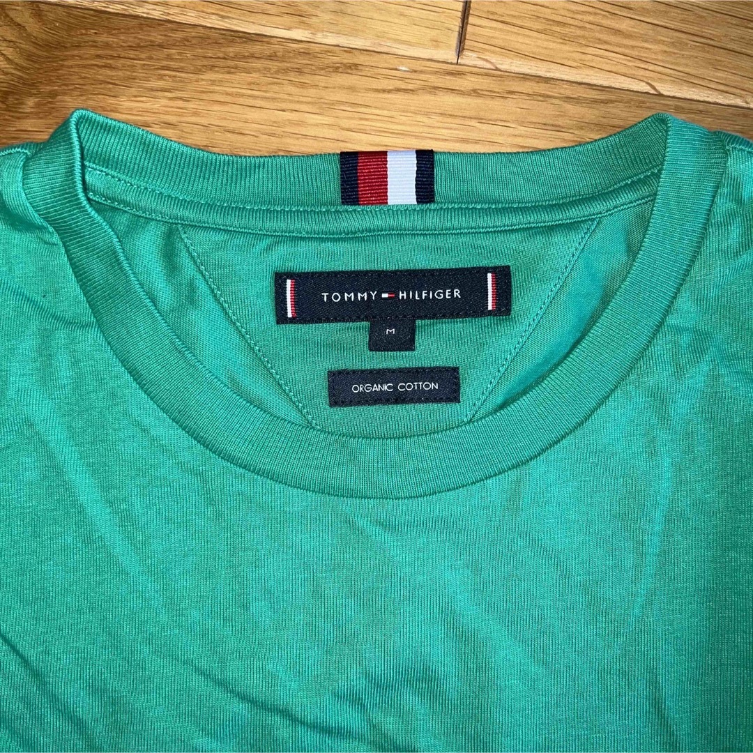 TOMMY HILFIGER(トミーヒルフィガー)の１回着用tommy hilfigerトミーヒルフィガー Tシャツ　M レディースのトップス(Tシャツ(半袖/袖なし))の商品写真